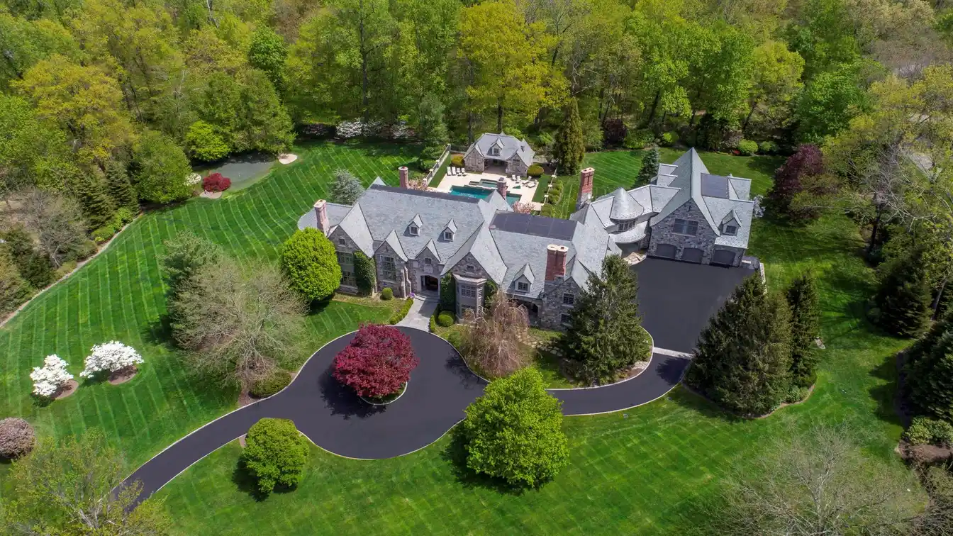 English Manor in an Exclusive Community