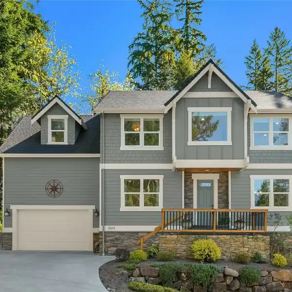 FLEXIBLE NORTHWEST CRAFTSMAN