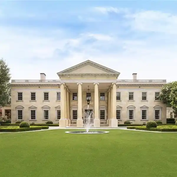 STATELY ELEGANCE ON OVER THREE ACRES