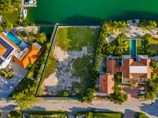 Canal-front Property in Exclusive Vista Del Mar