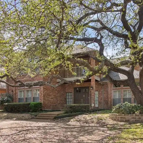 FANTASTIC HOME IN BRIAR RIDGE ESTATES