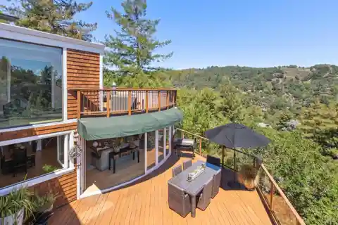 Custom Stunner on Prestigious Middle Ridge