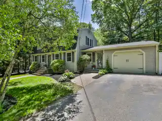 Updated Home Steps from Trolley and Trails