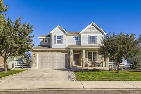 Privacy and Style in a Desirable Neighborhood