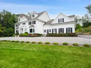 Comfort and Elegance with Smart Features