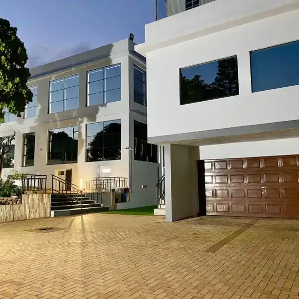 ELEGANT RESIDENCE WITH PREMIUM FEATURES