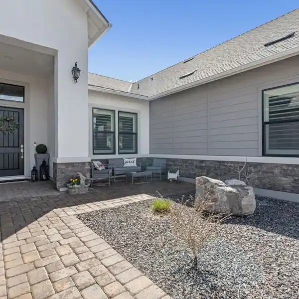 BEAUTIFUL HOME IN RIDGELINE AT CARMELLA RANCH