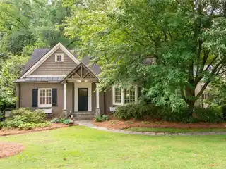 Inviting Classic Cottage in Peachtree Park