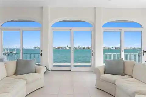 Amazing Location on Vina Del Mar Island