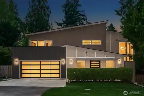 Custom Modern Home on a Sunny Flat Lot