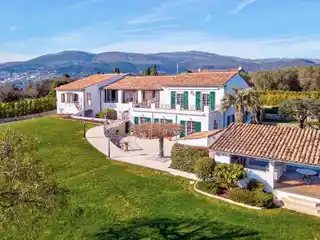 Beautiful Villa in a Peaceful Neighborhood