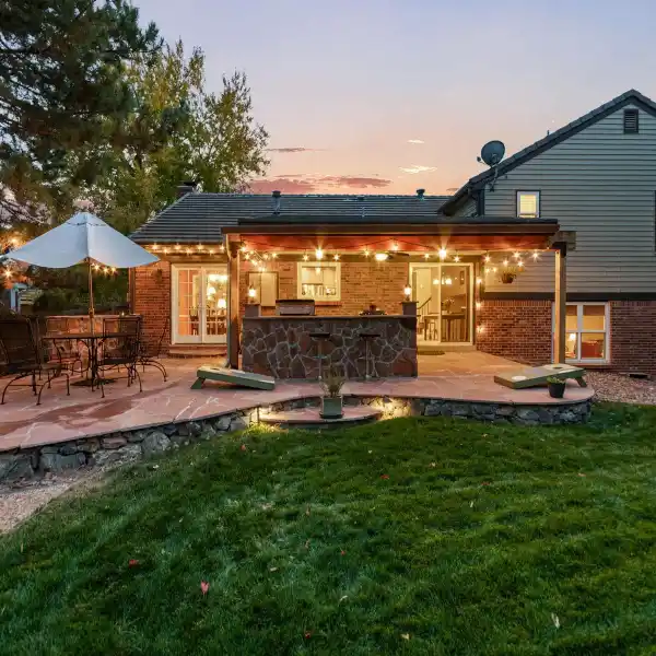 BEAUTIFULLY UPDATED HOME ON A QUIET CUL-DE-SAC