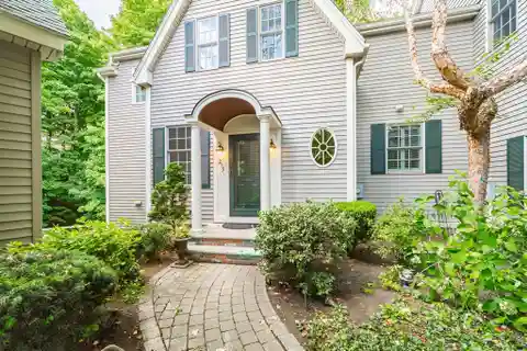 Fabulous and Spacious Condo