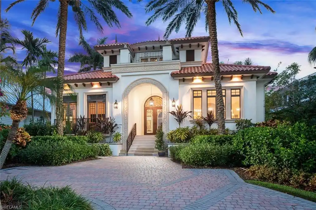 Exclusive Home in an Exquisite Old Naples Location