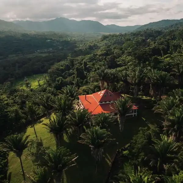 100 ACRES OF HILLTOP LIVING | 6,500 SQ. FT. HOME + 1,600 FT. OF RIVERFRONT
