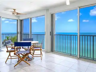 Beachfront End-unit Condo with Gulf Views