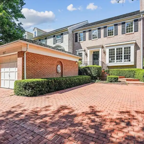 BEAUTIFUL BRICK COLONIAL END-UNIT TOWNHOME