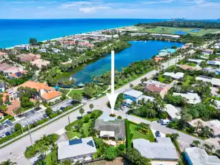 Charming and Versatile Beach House