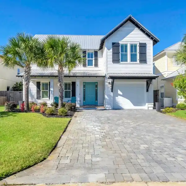 COASTAL ELEGANCE WITH PRIVATE POOLSIDE SERENITY
