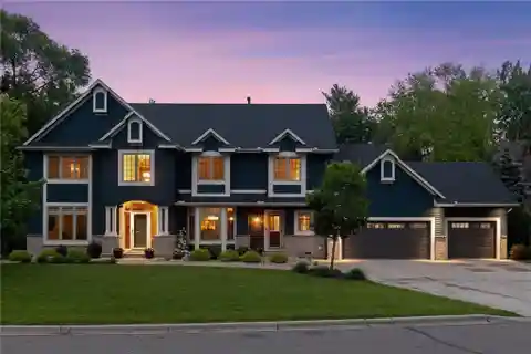 Beautifully Updated Home in Tamarack