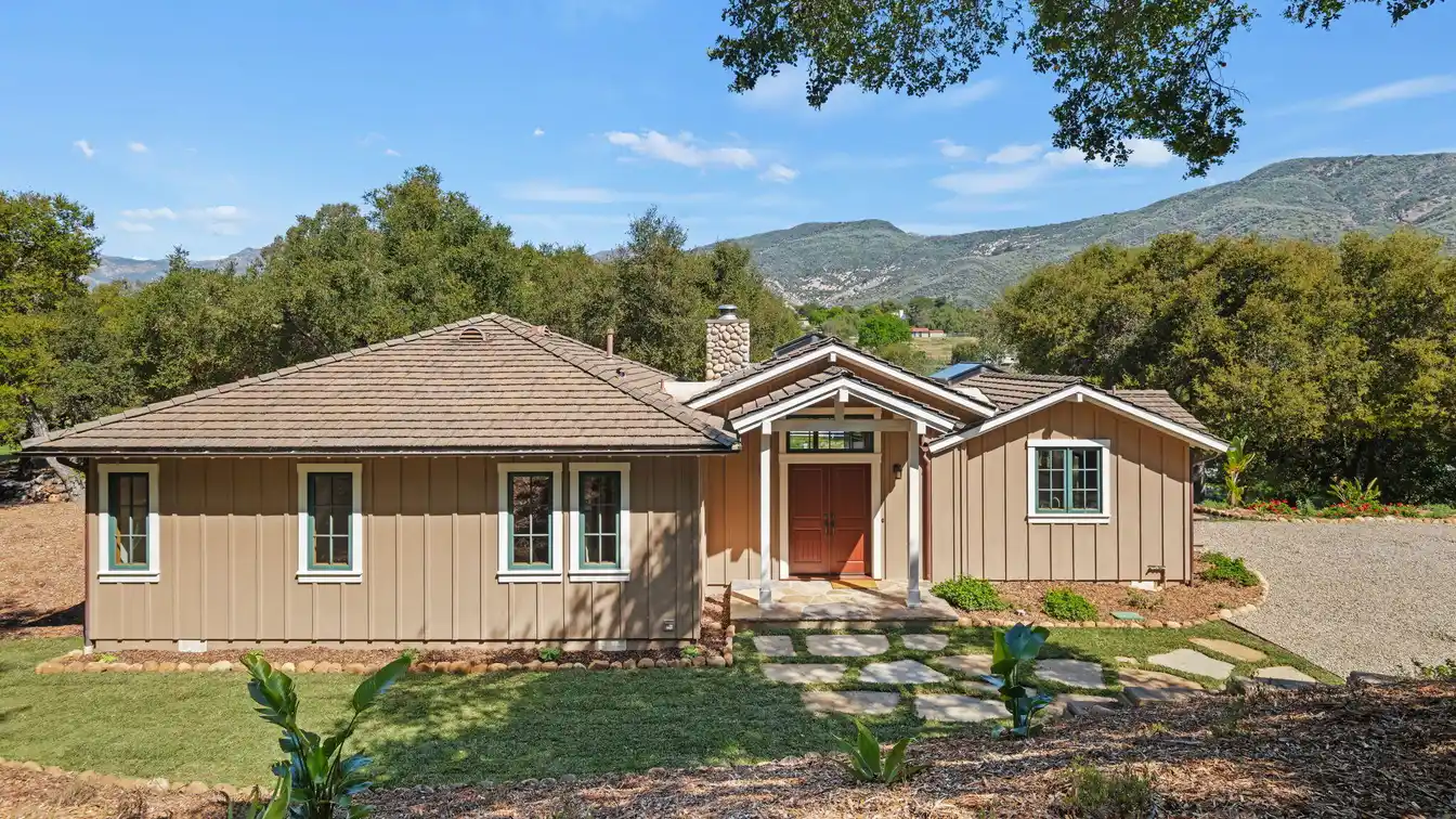 Beautiful 2.25-acre Ranchette