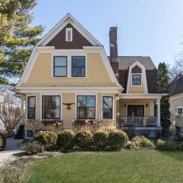 BEAUTIFUL IN-TOWN VINTAGE HOME