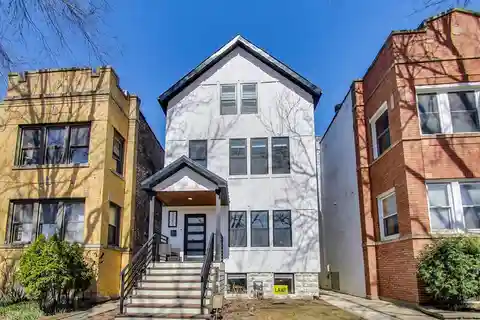 Nearly New Gut-renovated Home in the Heart of North Center