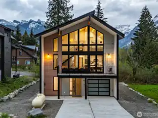 Luxury Mountain Retreat