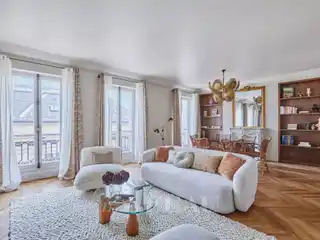 Elegant Apartment in a Fine Late 19th Century Building