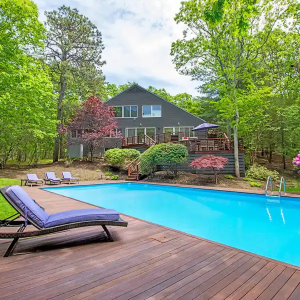 GORGEOUS TURNKEY MODERN HOME