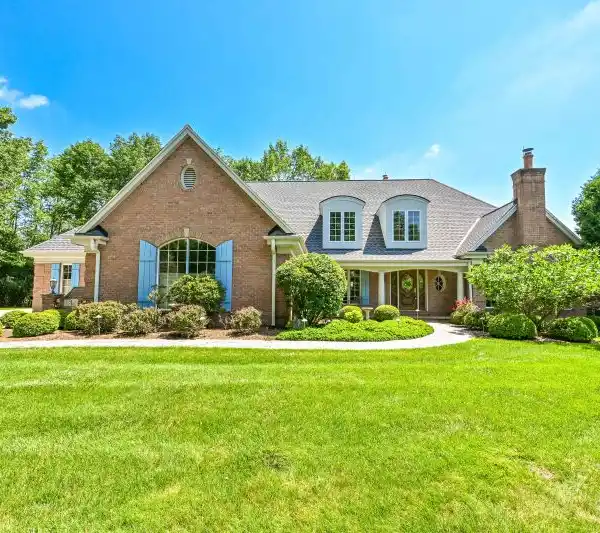 CUSTOM HOME OFFERING TIMELESS DESIGN