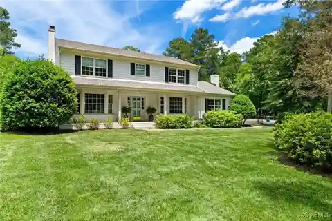 Fine Craftsmanship with Modern Amenities