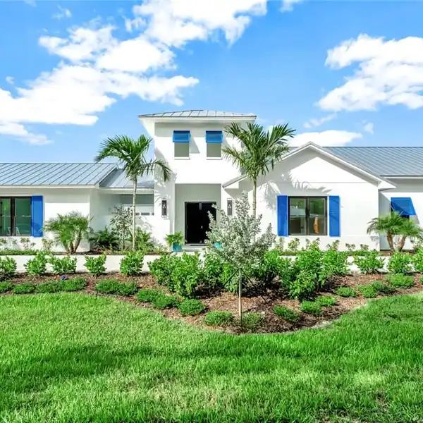 MODERN COASTAL LIVING NEAR VERO BEACH