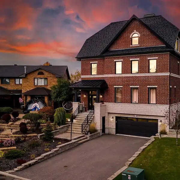 MAJESTIC LUXURY PROPERTY GUARANTEEING TRANQUILITY AND BREATHTAKING VIEWS