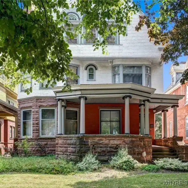 STATELY HISTORIC TREASURE OFFERING ENDLESS POSSIBILITIES
