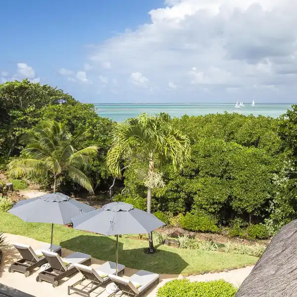 THE PINNACLE OF LUXURY AT FOUR SEASONS