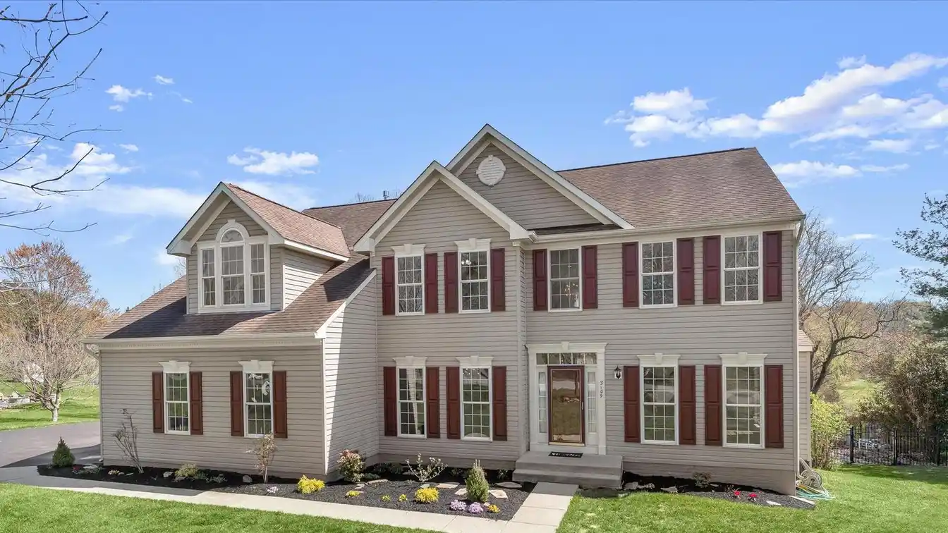 Magnificent Estate in Warfields Grant