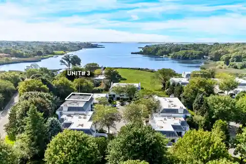 Newly Renovated Townhouse in Prestigious Condominium Complex