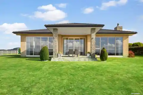 Exceptional and Expansive Property