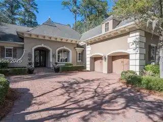 Casual Elegance in Prestigious Berkeley Hall