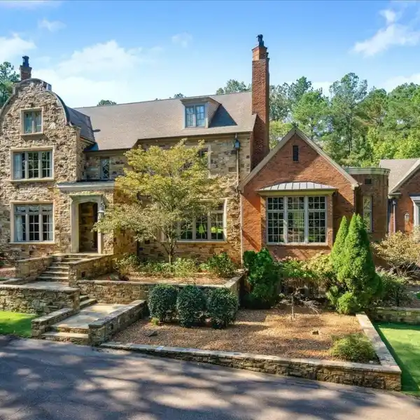 STUNNING ENGLISH GRAND MANOR