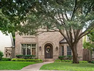 Beautiful Traditional Family Home