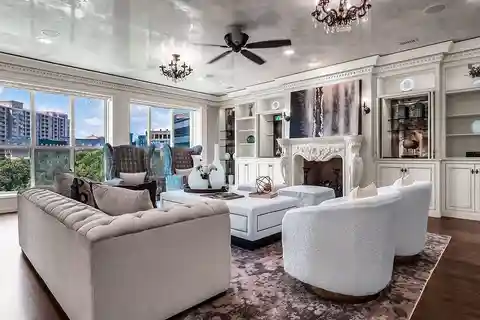 Sophisticated Living in Iconic Mayfair Residence