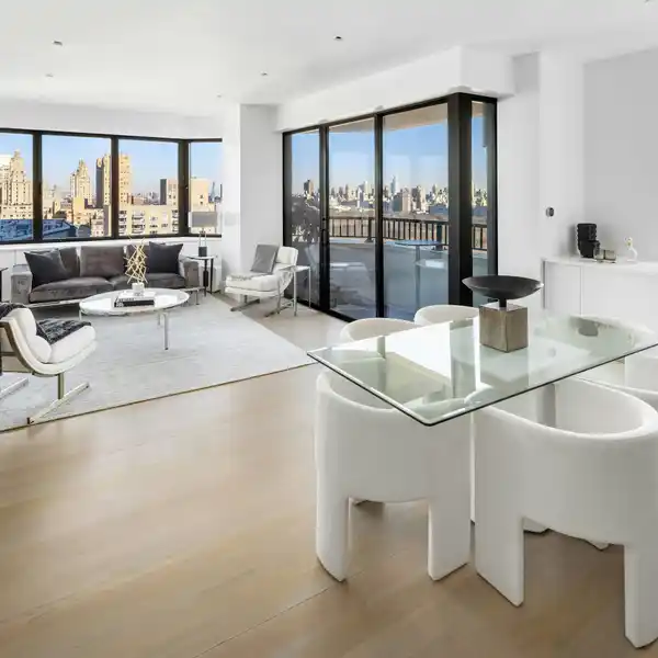 LUXURY SKY PENTHOUSE OVERLOOKING SHEEP MEADOW