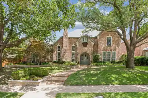 Perfect Entertainer’s Home Near Gleneagles Country Club