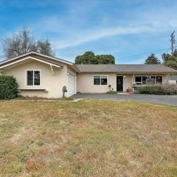 CLASSIC HOME ON AN EXPANSIVE LOT