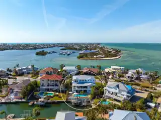 Exquisite Key Royale Waterfront Residence