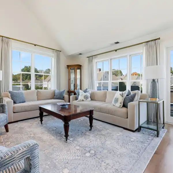 PENTHOUSE DUPLEX WITH PRIVATE TERRACES AND LUXE DETAILS