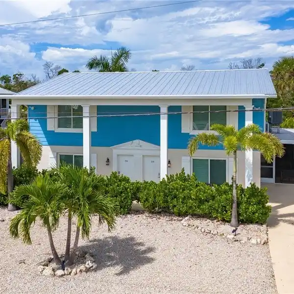 TURNKEY DIRECT GULF ACCESS WATERFRONT DUPLEX
