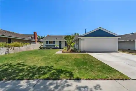 Move-In Ready Dutch Haven Home